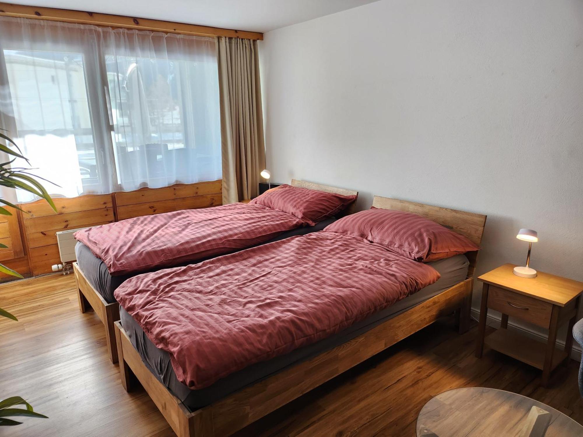 2 Neben Talstation Parsennbahn Und Buenda-lift Mit 60m2 Grosser, Privater Dachterrasse