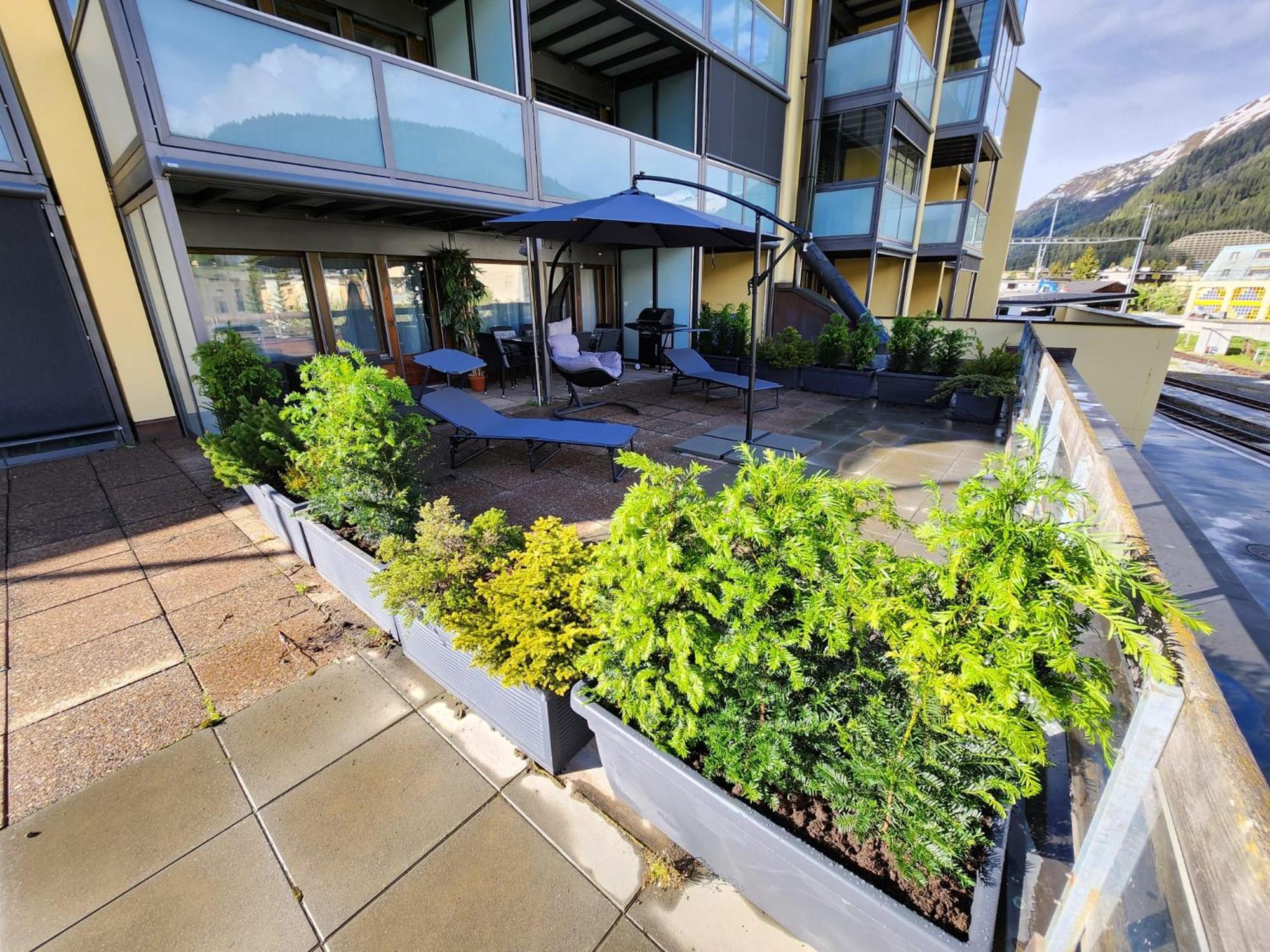 2 Neben Talstation Parsennbahn Und Buenda-lift Mit 60m2 Grosser, Privater Dachterrasse Appartamento *