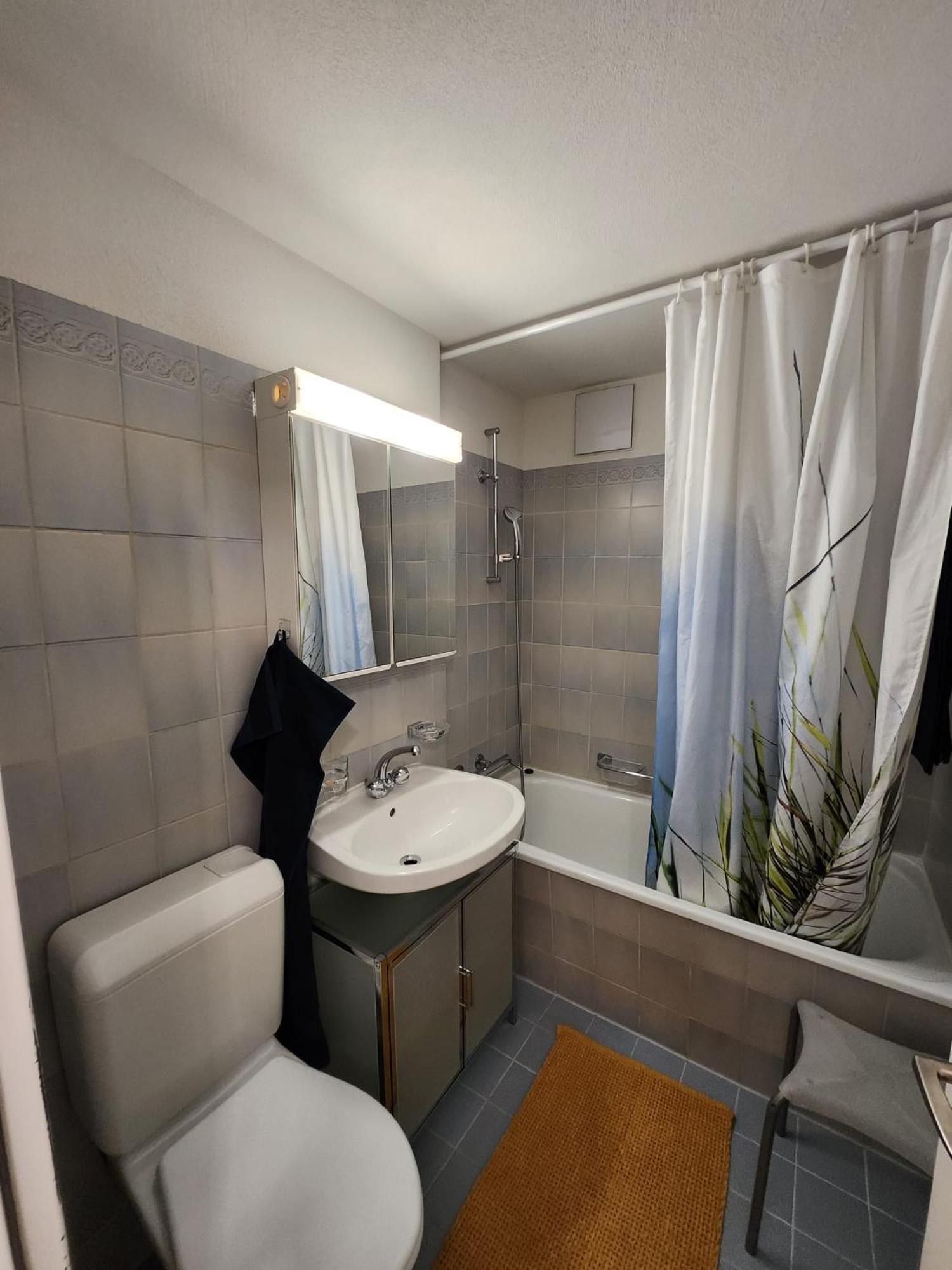 Appartamento 2 Neben Talstation Parsennbahn Und Buenda-lift Mit 60m2 Grosser, Privater Dachterrasse *